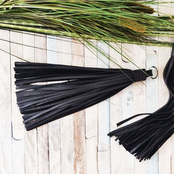 💥 MURKA BLACK LEATHER LARGE MOTORCYCLE TASSEL - Picture 3 of 5